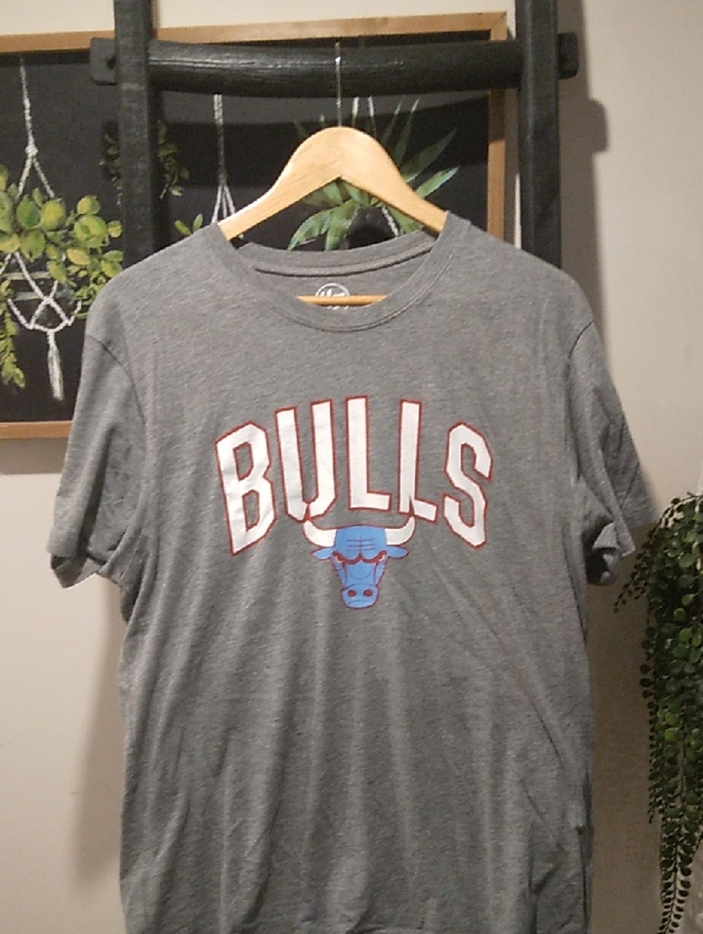Men's '47 Bulls Basketball Tee